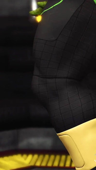 Geile jonge blondine hard geneukt door sci-fi anubis in de dominatorpiramide