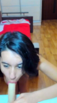 Dildo hot suck!