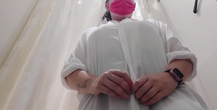 Nicoletta Embassi: In de winkel met je Italiaanse stiefmoeder bespioneert ze haar...