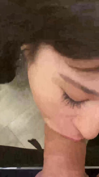 Solo 18 y ya es un chupapollas desvergonzado
