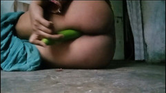 RIMSHA: Sexy bhabi bere okurku a baví se s wirh prsy