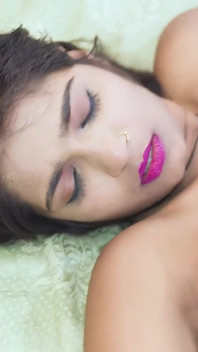 Indiancă desi drăguță și excitată fiică vitregă Pure Gangbang film complet cu prietenii (audio hindi)