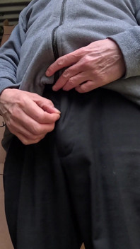 Outdoor Edging, Big Cock Wanking and Cum Flowing in the Shed Wearing Work Clothes - Rockardglans