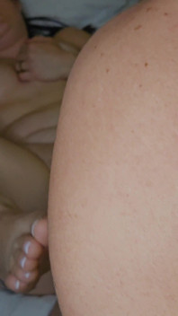 Enorme orgasmo anale hardcore, intenso squirting e gemiti