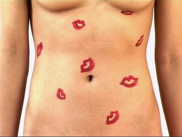 Asian Cuntz: Wedding asian covered in kisses