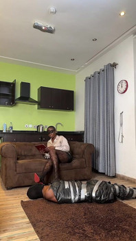 Belenggu BDSM Femdom Afrika- Domina Havi