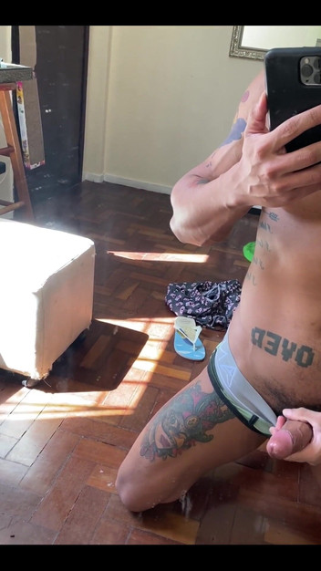 Exxtevao: मोटा वीर्य निकालना