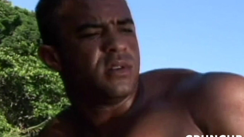 Bareback porn with straight boy: Latinoameričané šukají v režimu off-top