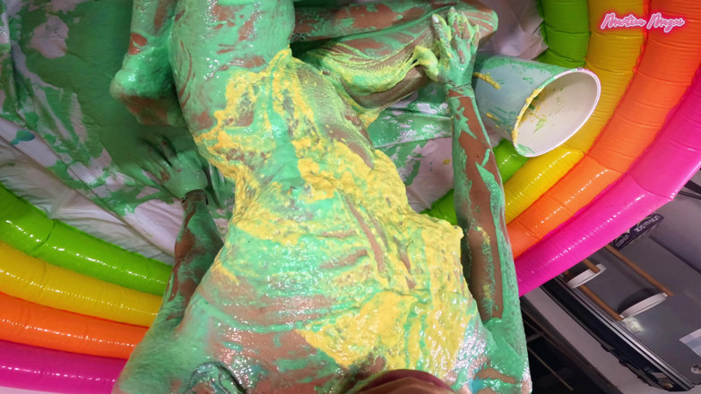 MartinaMagni: Sudut pandangan pertama saya membuatkan saya kucap celah dan dapat...