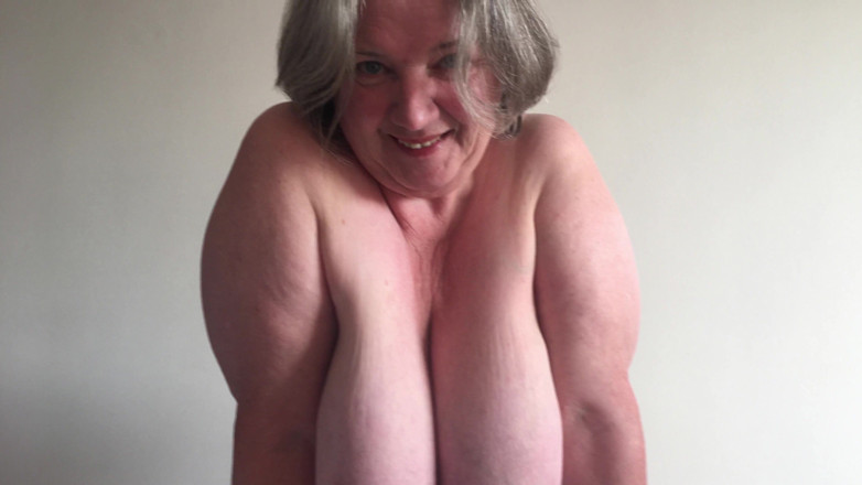 Chris44G: Chris44g heavy hanging breasts