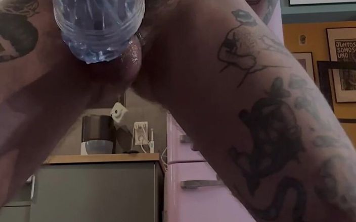 Stallion papi: Sledujte, jak se bavím s mojí oblíbenou hračkou