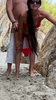 Anal Public Pe Plaja Tropicală Cu Spermă În Gură