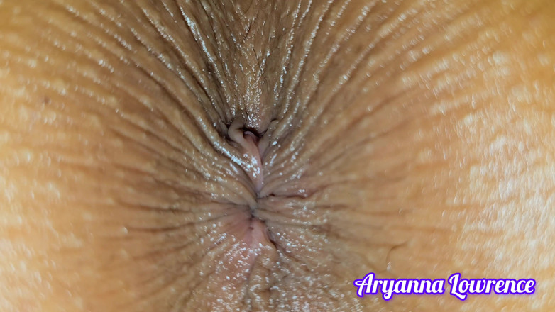 Aryanna_Lowrence: Áspero orgasmo con corrida y lengua en el coño