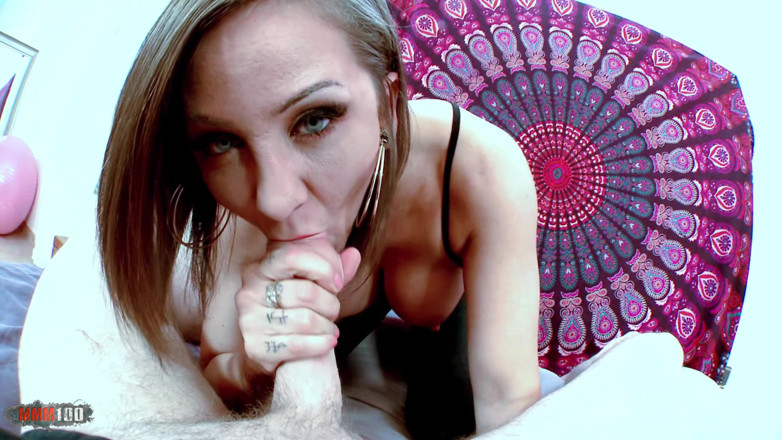 Porn-World: Betty Foxxx: Nezbedné kouření lakomé prsaté MILFky