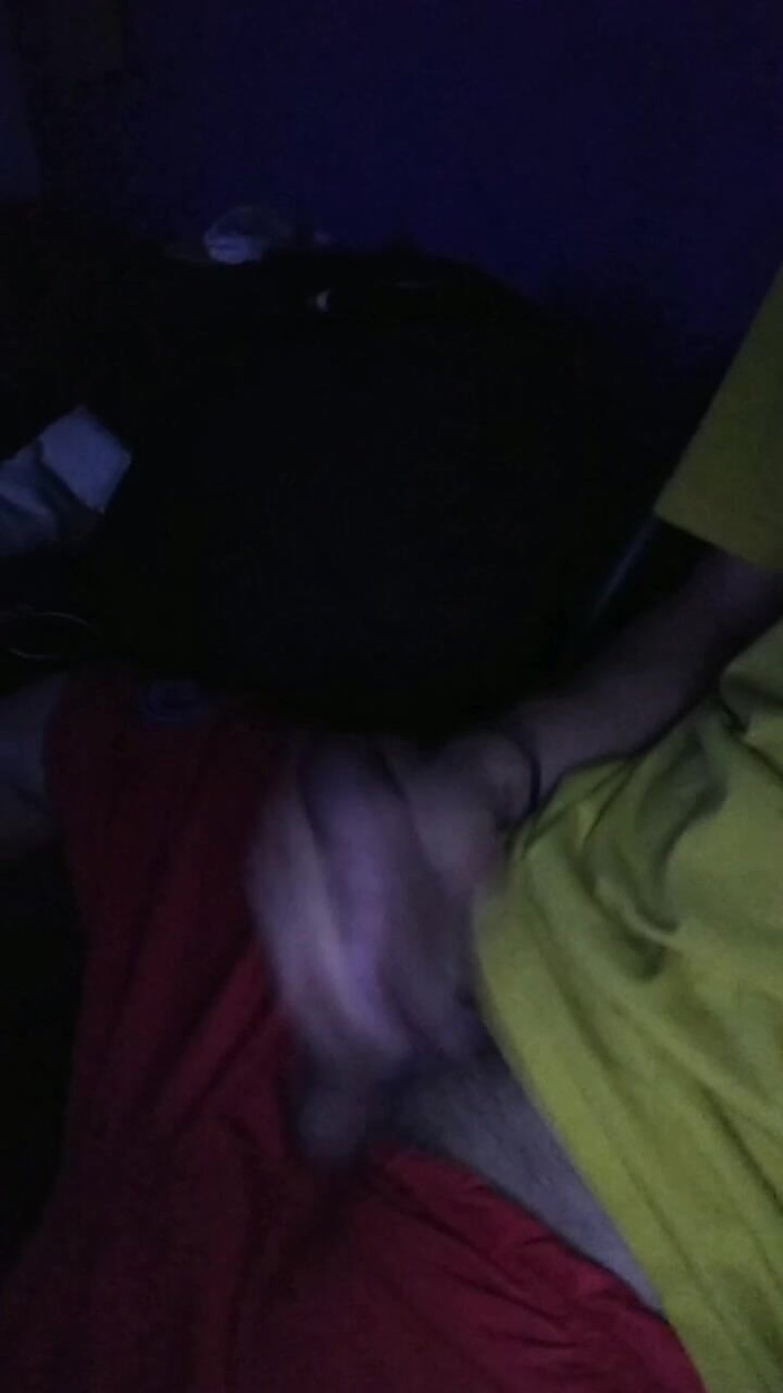 AlexAlejandro13: Mira mi cara caliente