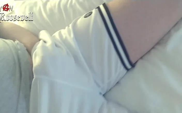 Ryan Roosevelt: Hand in My Shorts
