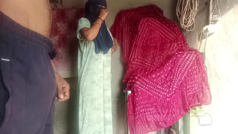 SmokyChatter914: Гаряча пизда дезі з села Бхабхі трахається