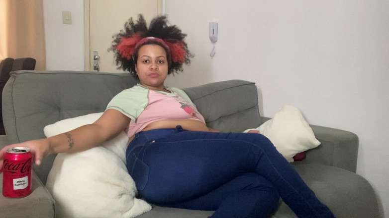 Cutiepiie Chubby: Товстушка пукає і, поки я дивлюся телевізор