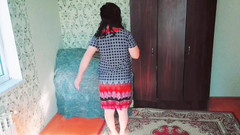 Kitty_Cross: Miękka spódnica maminsynek w ciepłej sypialni