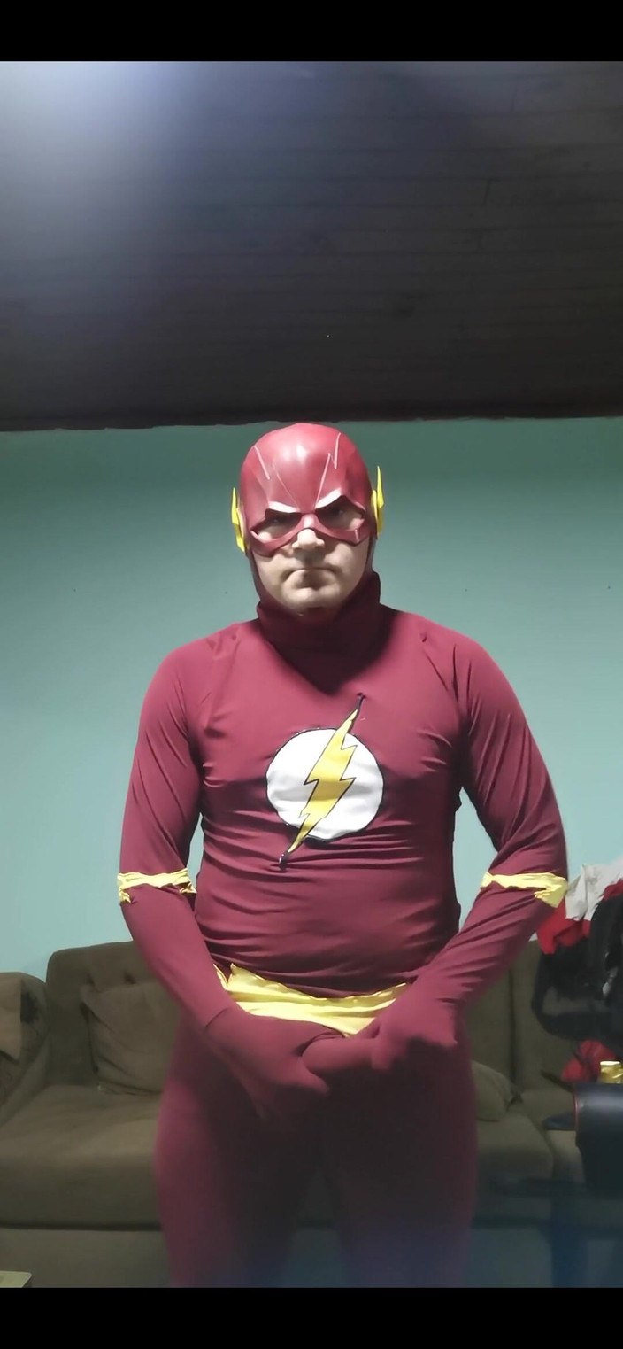 Rokkuman: The Flash Cosplay Hot