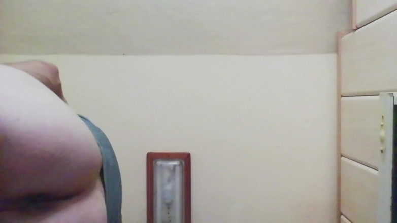 Culopeke: Ragazzo mostra il suo corpo sexy