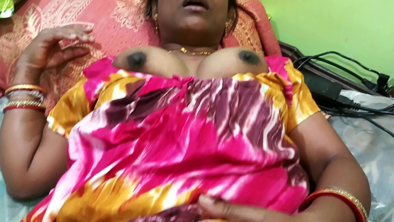 Popmini: Bini kampung India desi India panas dan seksi menunggang dan...