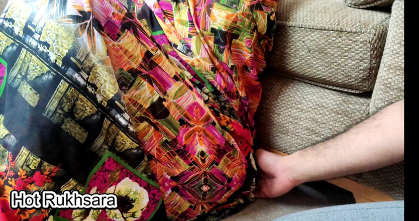 hot_rukhsara: Desi sexy india ha insegnato al fratellastro una lezione di...