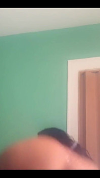 Kdo si myslí, že mám sex nebo ne v tomto videu?