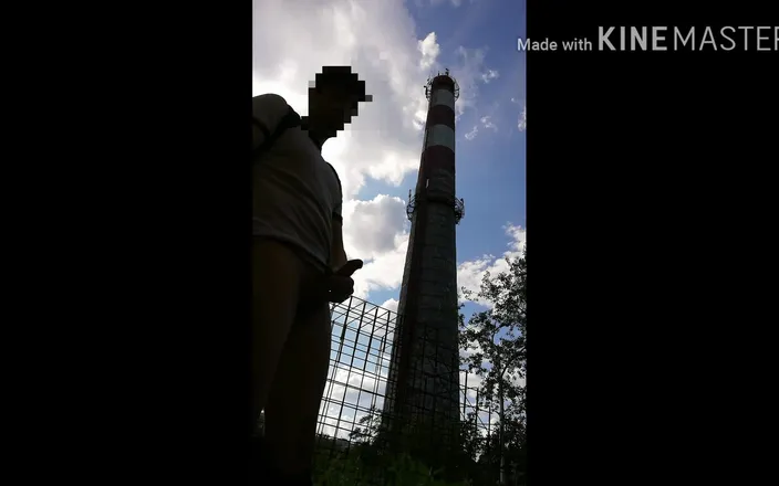 Wanker forever: Jerking off at a Construction Site. Outdoor Cum