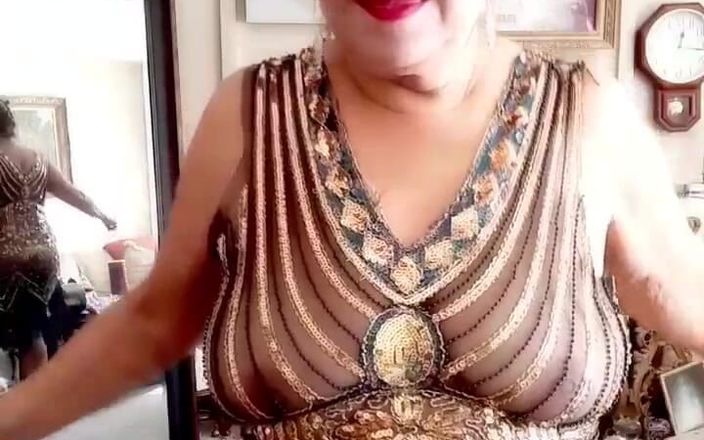 Zilah Luz: Danza spogliarello latina 71 anni con figa pelosa