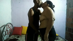 Adribella69: Teman suamiku datang untuk memerintah pipa air dan berujung memberiku...