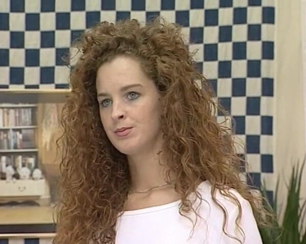 YOUR FIRST PORN: Ik zal je mijn slanke lichaam laten zien