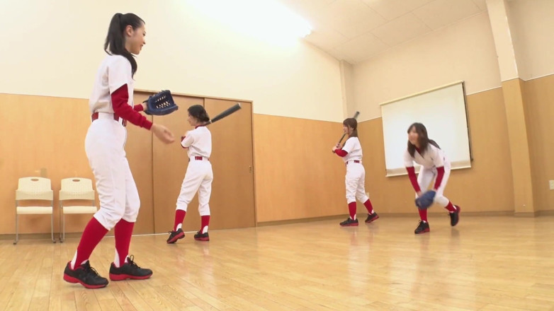 JapaneseAmateur: Curve japoneze de baseball, futai în pizde umede, orgie umplută cu...