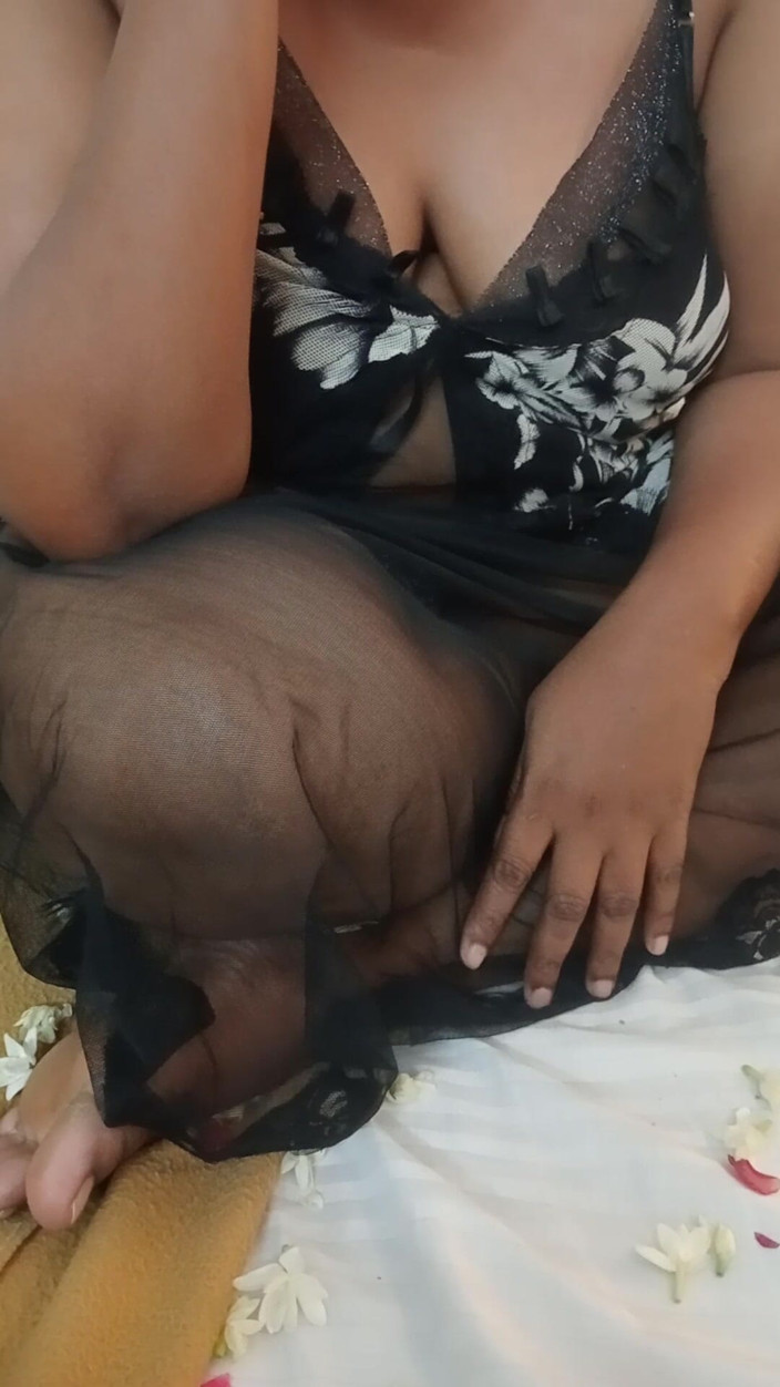 Benita sweety: Tamil dirty talking - sexy, gemendo, bikini