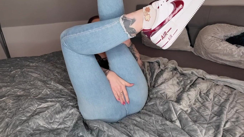 Nina Devil: En Jeans do Air Force 1