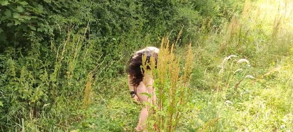 Kitty Dancer: Nude Arabian Beauty Dances Seductively in Open Field Then Fingers...