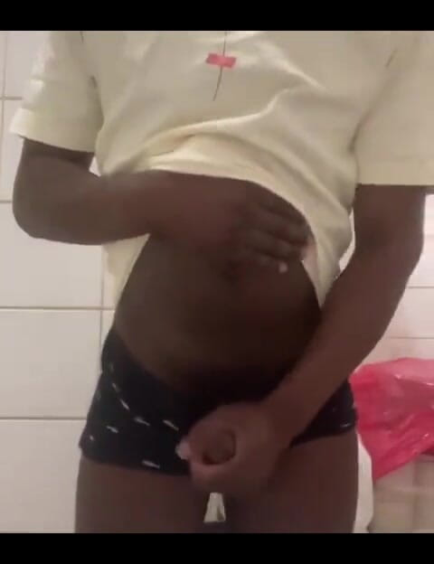 Haydenbbc: Jerking off