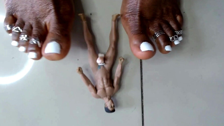 Maeling: Mini Man Cock Stroking Trample with Giantess Oily Feet - Shrinking...