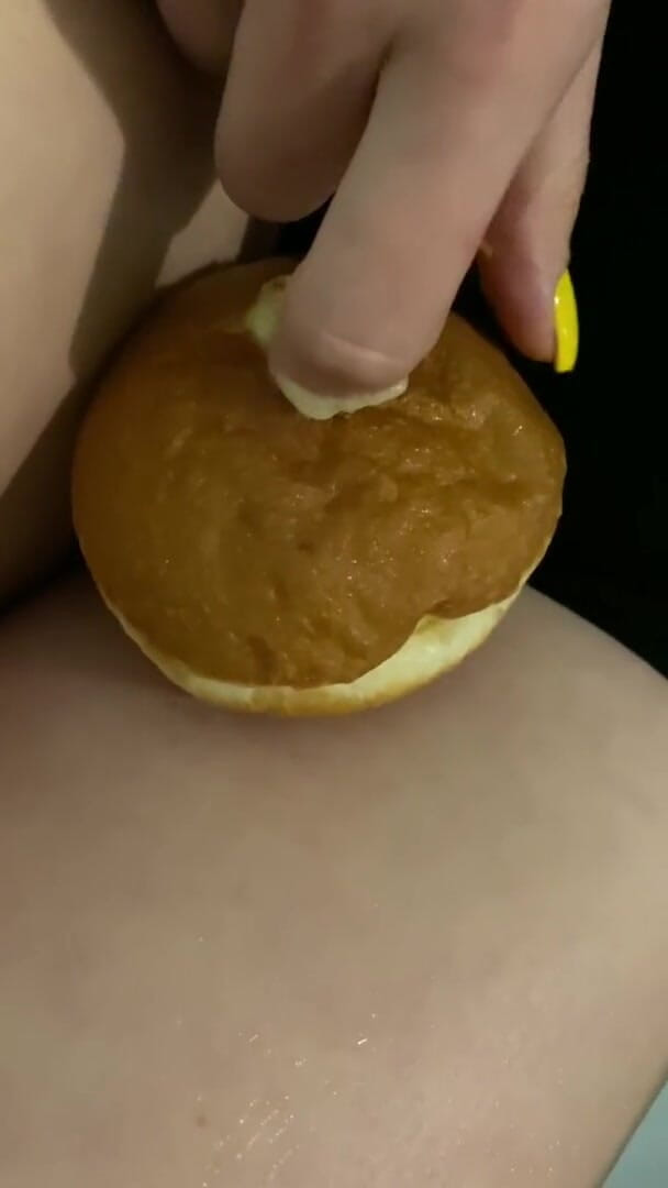 Monnycka: Penetration in sweet donuts