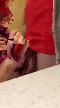 Cigareta jeho ptáka a sperma