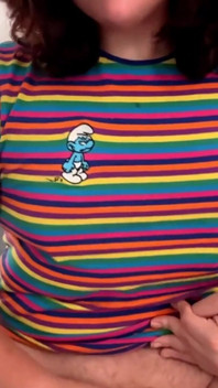 Shemale latina comel menikmati melancap solo