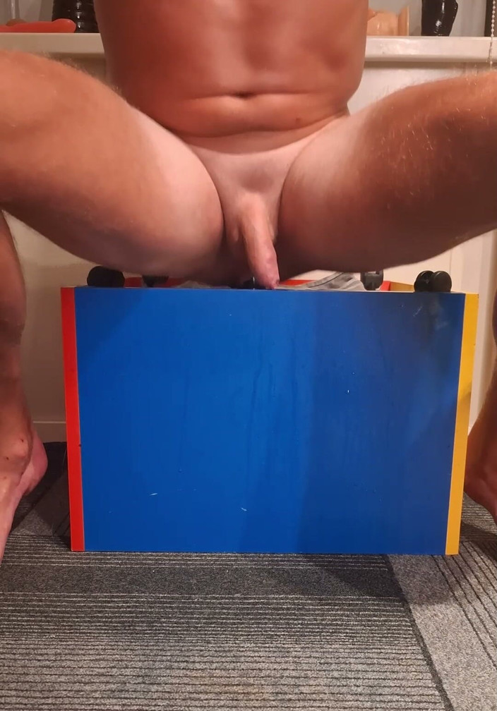 NoFace Twink X: Sexy sólo anální hra Twink bere robertek