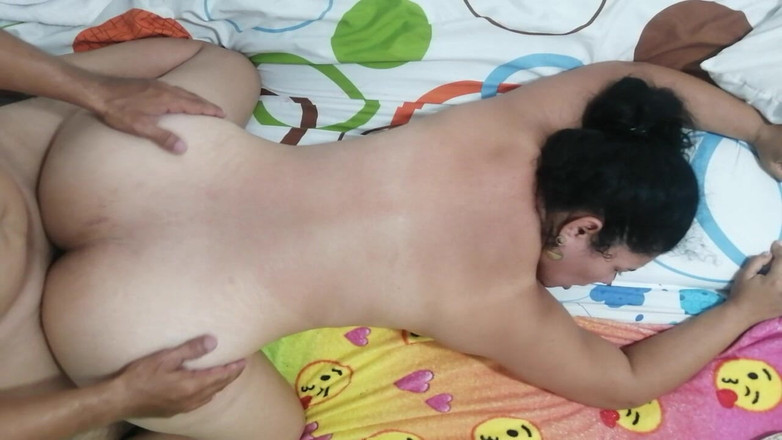 Valkyrie and Luigy Couple: アナルはよりリリーチなアナルファックです