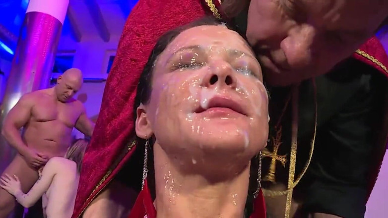 Deutschland porn: Wild orgy for sexy bitches in love