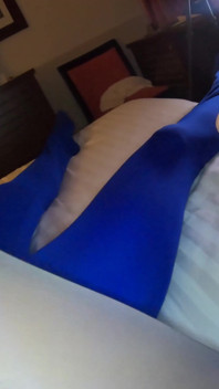 POV cam Nora Luxia gym grijze panty