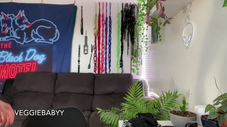 Veggiebabyy: Tired Girl Yawns While Getting Ready