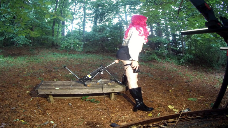 Jon Screcrow: Pieprzona maszyna grabieży crossdresser tyłek