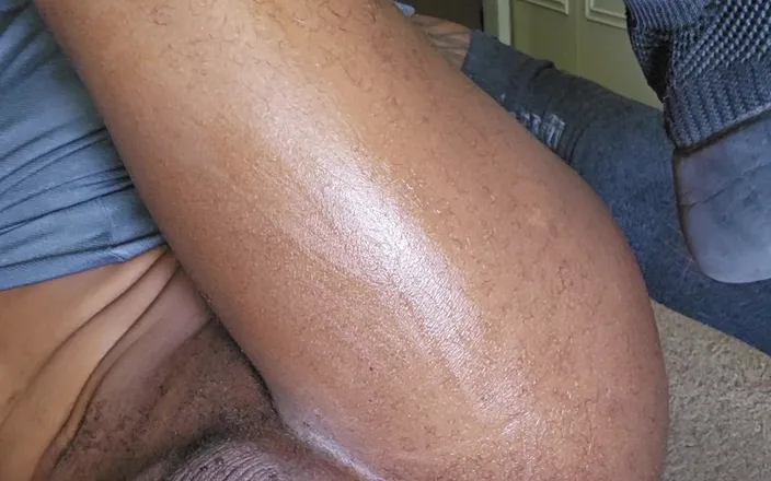 Bubble_butt_babe: Big Booty Bottom Ass Play