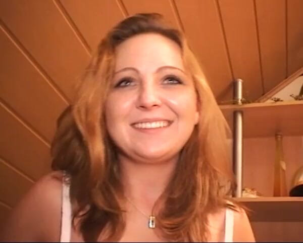 BB Video - Old School: Solo una teen amatoriale tedesca con la figa pelosa della...