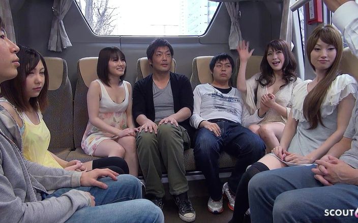 Asian porn collection: Orgía de sexo grupal japonés completa sin censura con adolescentes...